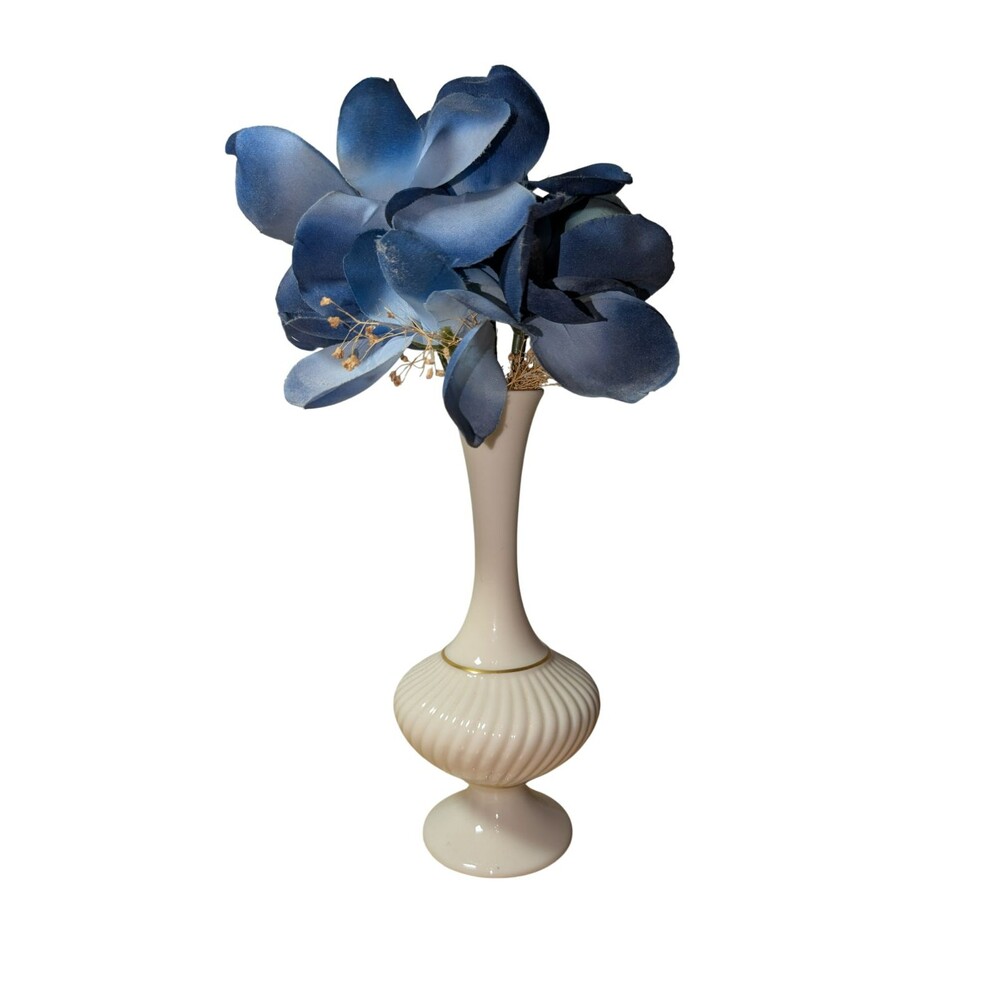Lenox Porcelain & 24K Gold Bud Vase - 7 in - White Ribbed Pedestal Base